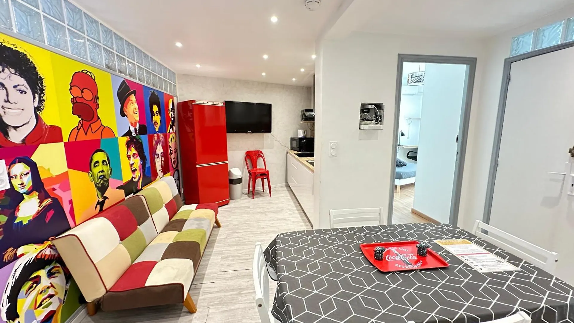 Appartement Spacieux - 4 Chambres Confortables Nice