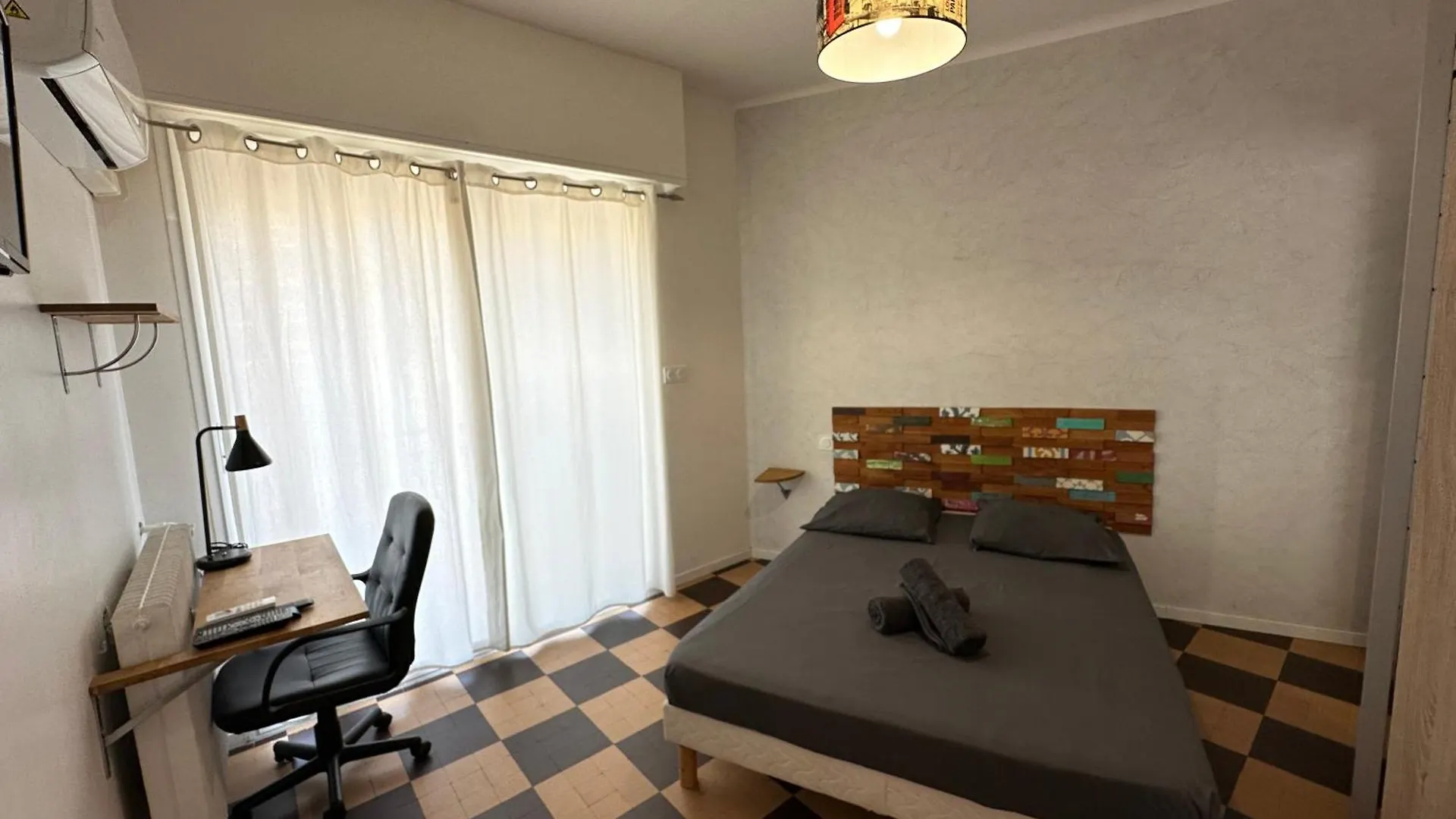 Апартаменты Appartement Spacieux - 4 Chambres Confortables Ницца